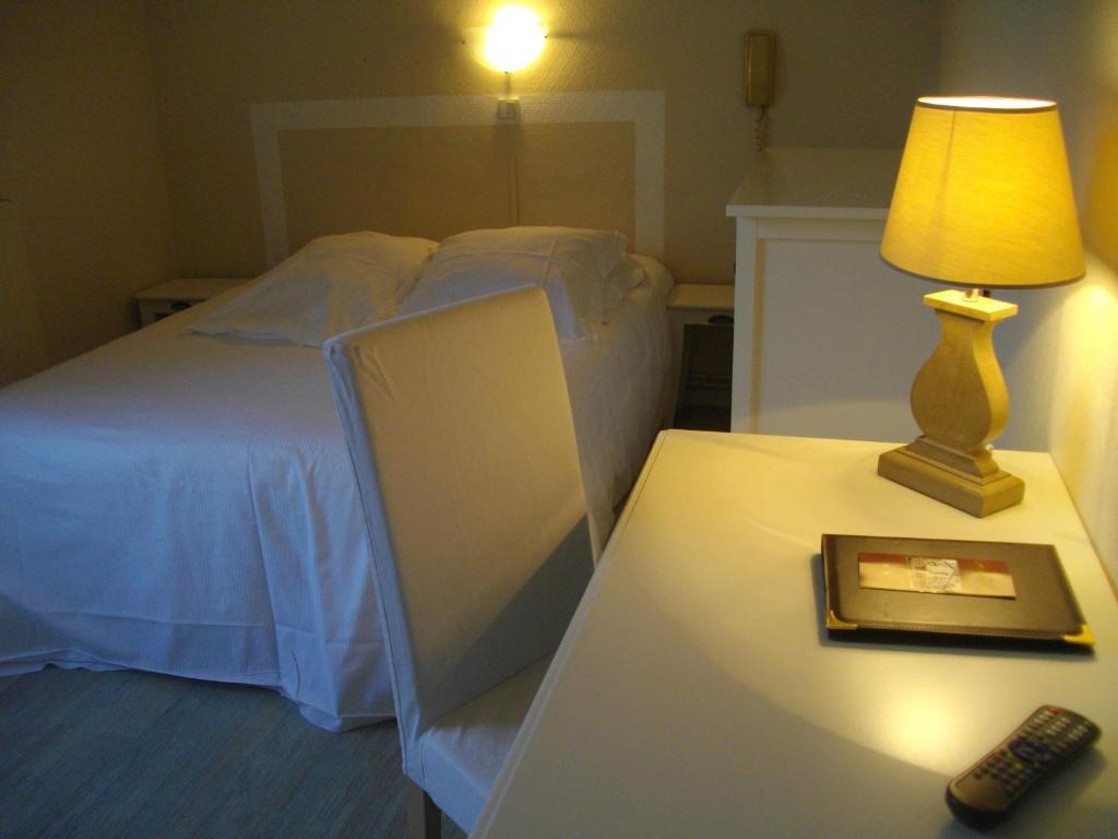 Hotel Pacific Calais Exterior foto